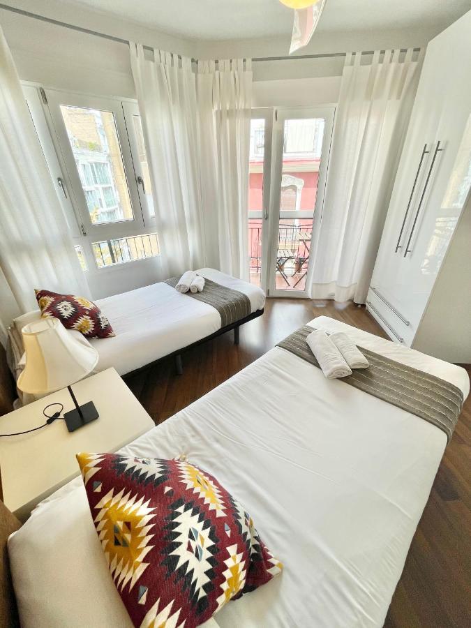 Apartamentos Sevilla Valencie Exteriér fotografie